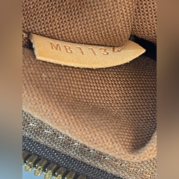 Louis Vuitton Monogram Tivoli PM Bag - Picture 15 of 16